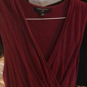 Banana republic crossover shirt maroon pXS